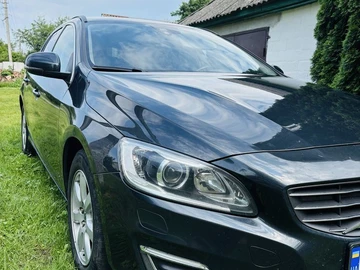 Авто Volvo V60 2013 № 8936971