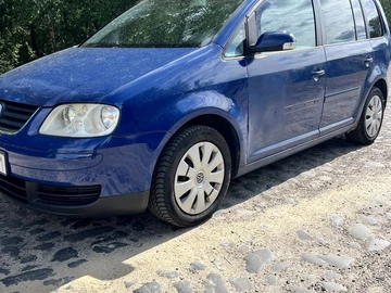 Авто Volkswagen Touran 2005 № 8937110