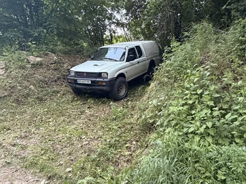 Авто Mitsubishi L 200 1997 № 8937117