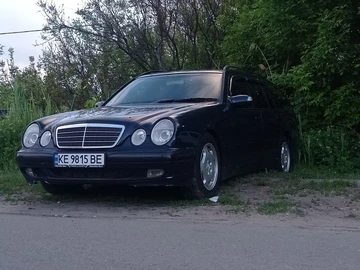 Авто Mercedes E Серия 2000 № 8937126