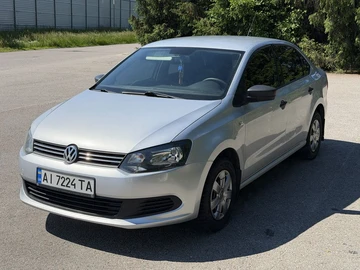 Авто Volkswagen Polo 2012 № 8937239