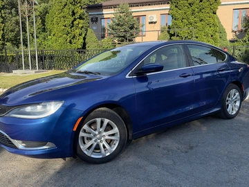 Авто Chrysler 200 2015 № 8937254