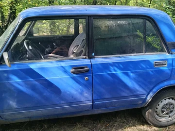 Авто ВАЗ 2105 1992 № 8937300