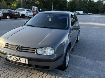 Авто Volkswagen Golf 1998 № 8937410