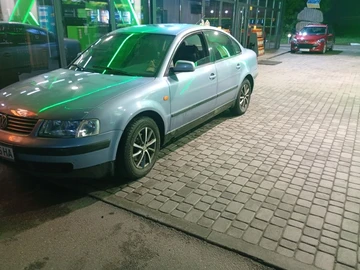 Авто Volkswagen Passat Sedan 1998 № 8937446