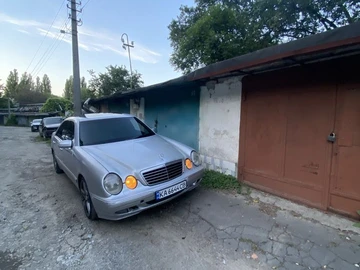 Авто Mercedes 320 2000 № 8937637