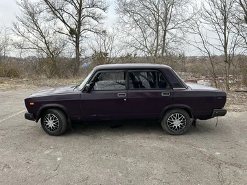 Авто ВАЗ 2107 2004 № 8937748