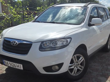 Авто Hyundai Santa Fe 2012 № 8937803