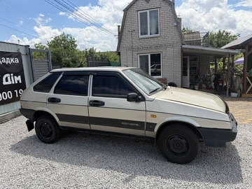 Авто ВАЗ 2109 1999 № 8937858