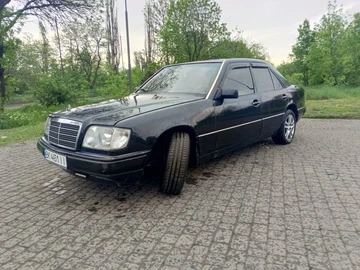 Авто Mercedes W124 1986 № 8937861