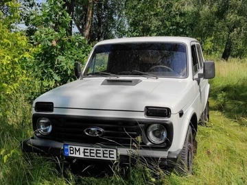 Авто ВАЗ 2121 1992 № 8938082