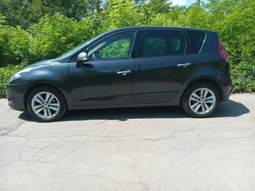 Авто Renault Scenic 2011 № 8938228