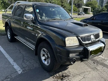 Авто Mitsubishi L 200 2005 № 8938230