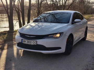 Авто Chrysler 200 2015 № 8938287