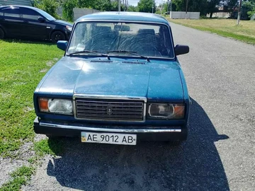 Авто ВАЗ 2107 2004 № 8938409