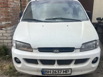 Авто Hyundai H200 1999 № 8938622