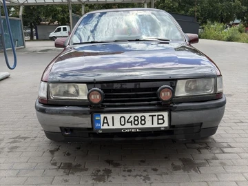 Авто Opel Vectra 1993 № 8938654