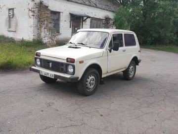 Авто ВАЗ 2121 1990 № 8938795