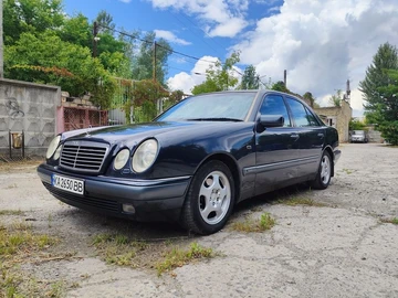 Авто Mercedes 280 1997 № 8938813