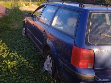 Авто Volkswagen Passat Variant 2000 № 8938850