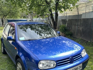 Авто Volkswagen Golf 2000 № 8938881