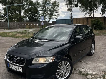 Авто Volvo V50 2008 № 8938950