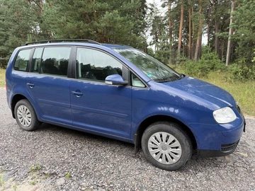 Авто Volkswagen Touran 2007 № 8939281