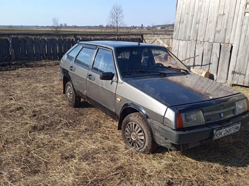 Авто ВАЗ 2109 1996 № 8939310