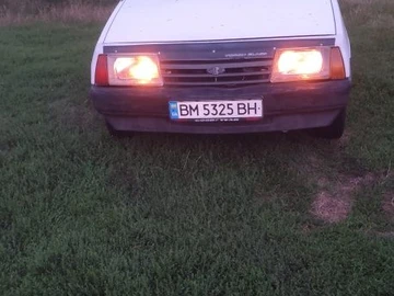 Авто ВАЗ 2109 1992 № 8939442