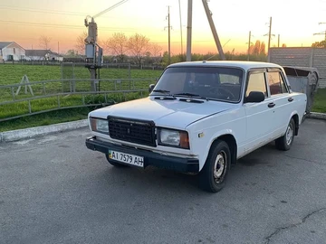 Авто ВАЗ 2107 1986 № 8939463