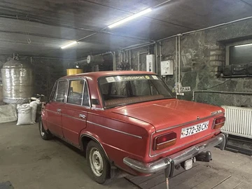 Авто ВАЗ 2103 1976 № 8939538