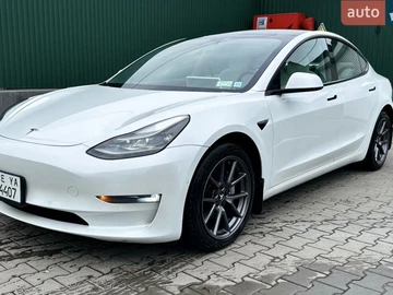Авто Tesla Model 3 2021 № 8939909