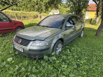 Авто Volkswagen Passat Sedan 2003 № 8939916