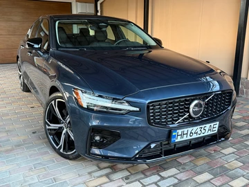 Авто Volvo S60 2024 № 8940005