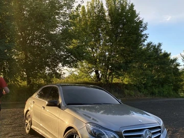 Авто Mercedes E Серия 2012 № 8940036