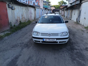 Авто Volkswagen Golf 2004 № 8940077