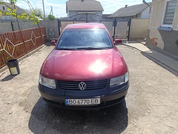 Авто Volkswagen Passat Sedan 2000 № 8940159