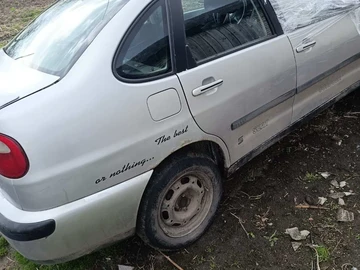 Авто SEAT Cordoba 2002 № 8940227