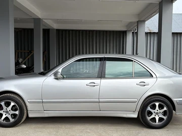 Авто Mercedes E Серия 2002 № 8940304