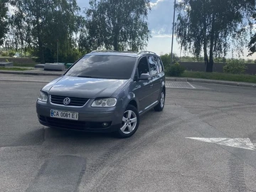 Авто Volkswagen Touran 2006 № 8940307