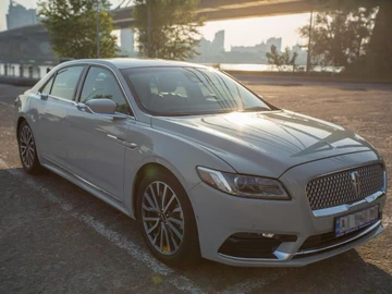 Авто Lincoln Continental 2020 № 8940494