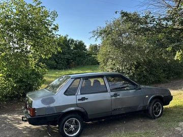 Авто ВАЗ 21099 1997 № 8940570