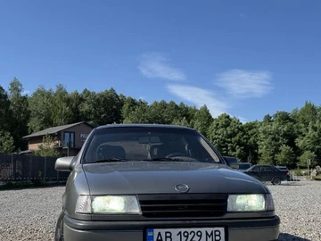 Авто Opel Vectra 1991 № 8940589
