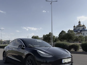 Авто Tesla Model 3 2018 № 8940750