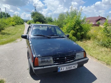 Авто ВАЗ 2109 1992 № 8940821
