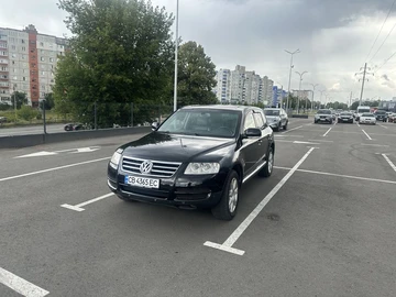 Авто Volkswagen Touareg 2004 № 8940848