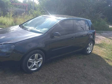 Авто Volkswagen Golf 2004 № 8940867