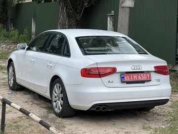 Авто Audi A4 2014 № 8940875
