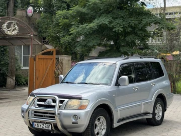 Авто Mitsubishi Pajero 2004 № 8941107