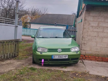 Авто Volkswagen Golf 1998 № 8941173